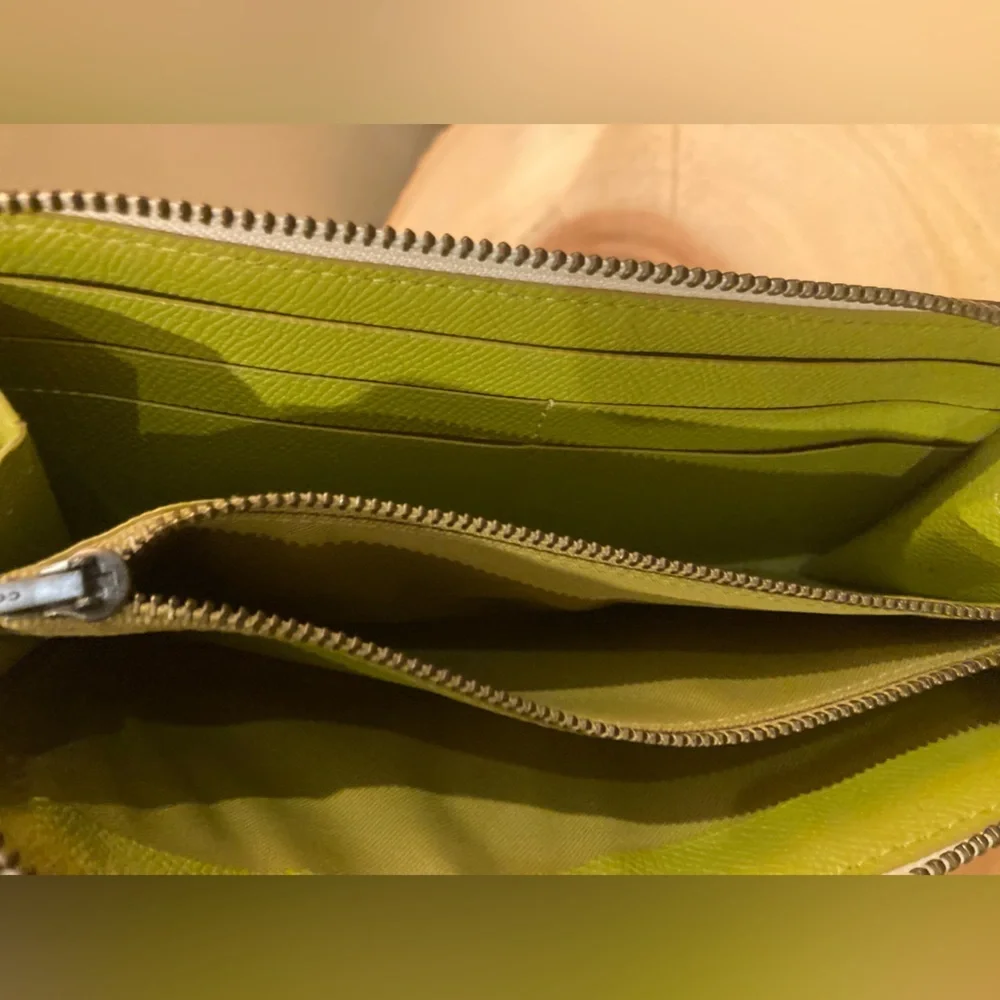 Coach Colorblock‎ Multifunction Wallet, Chalk/mint Green Retail $275